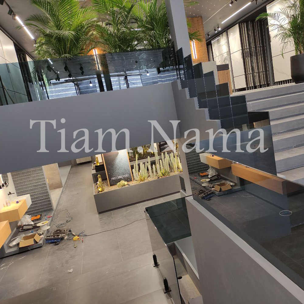 نرده شیشه ای