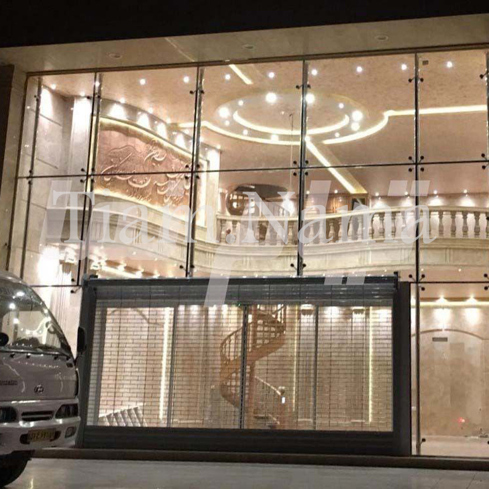 نمای اسپایدر یا شیشه ای مدرن