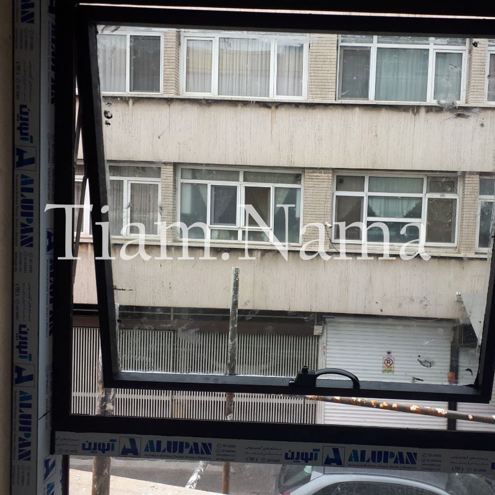 همه چیز درباره کرتین وال